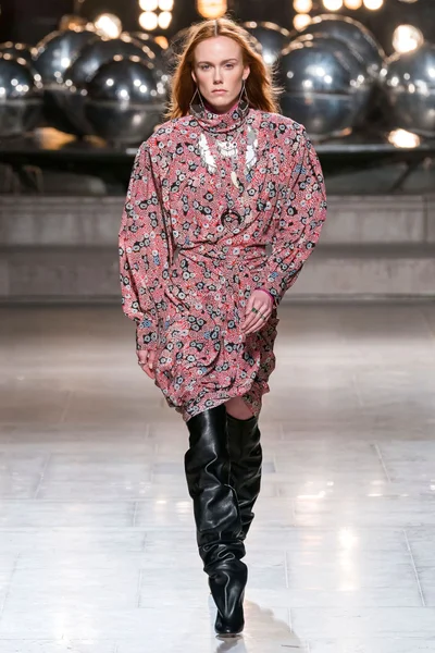 Look 29